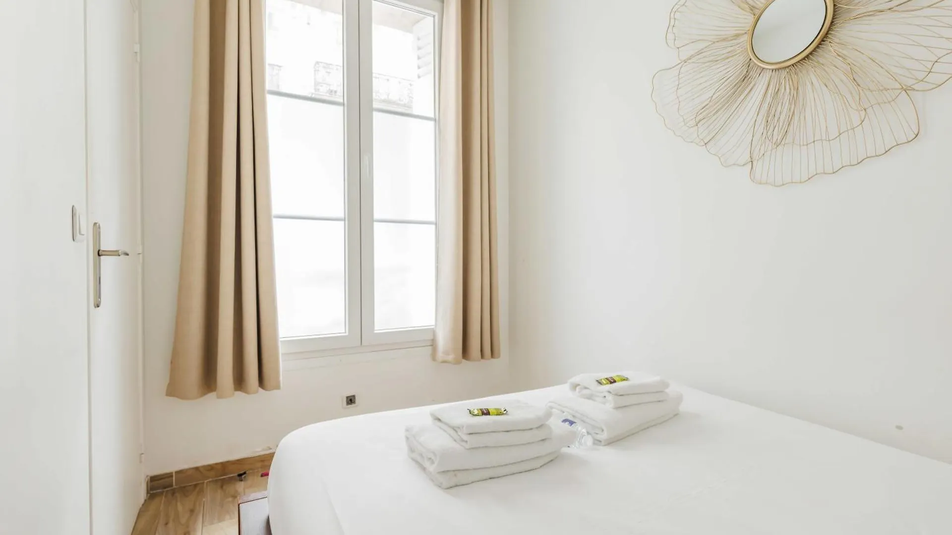 Cosy Parisian Apartment - St Lazare South Pigalle 0*,